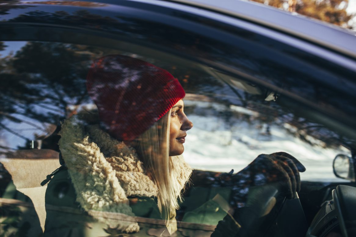 auto winter vrouw