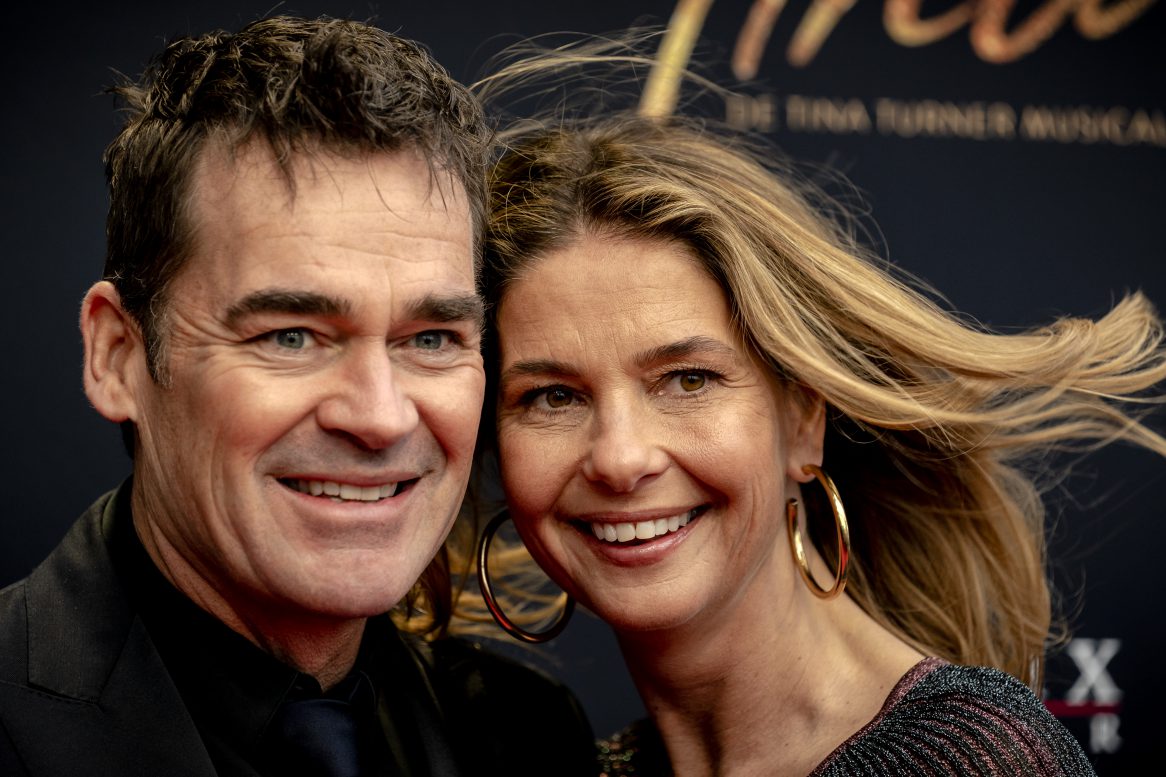 Zo ziet de partner van zanger en presentator Jeroen van der Boom eruit