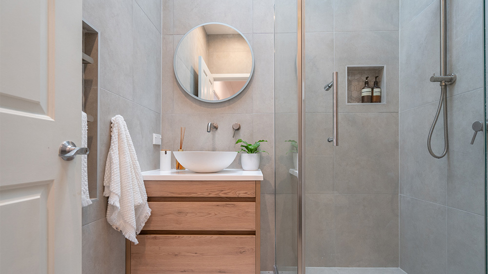 3 makkelijke manieren om de voegen in je badkamer schoon te maken