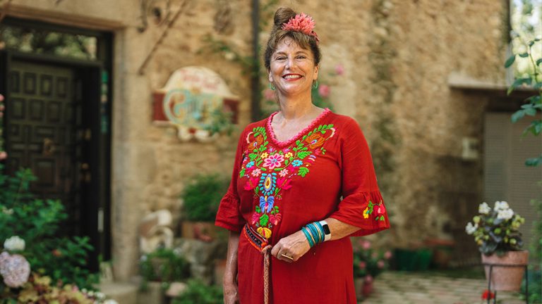 B&B Vol Liefde Debbie schrijft boek over haar leven in Spanje