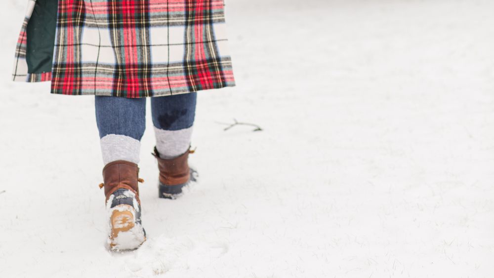 Zó verwijder je vlekken van strooizout uit je schoenen