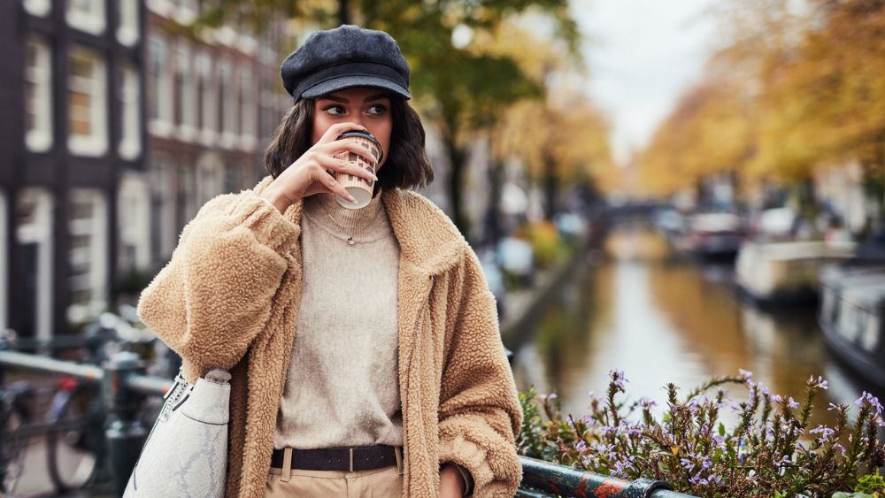 Zoveel bespaar je als je een maand geen koffie buiten de deur drinkt