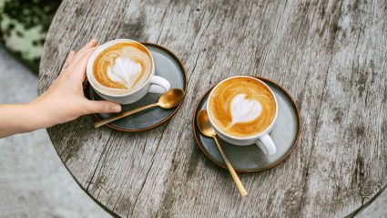 Capu-liefhebbers opgelet: zó gezond is het drinken van melk in je koffie