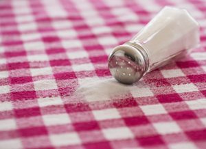 Hoeveel zout mag je bij een zoutarm dieet?
Wat mag je eten bij een zoutarm dieet?