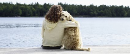 5 signalen dat je hond jou als zijn moeder ziet