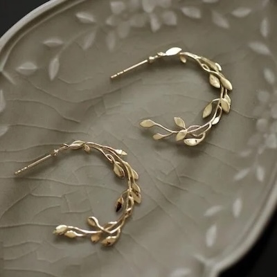 Lauwerkrans Elegante Bladoorring Statement oorbellen