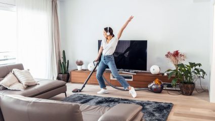 Zoveel calorieën verbrand je bij het doen van huishoudelijke klusjes