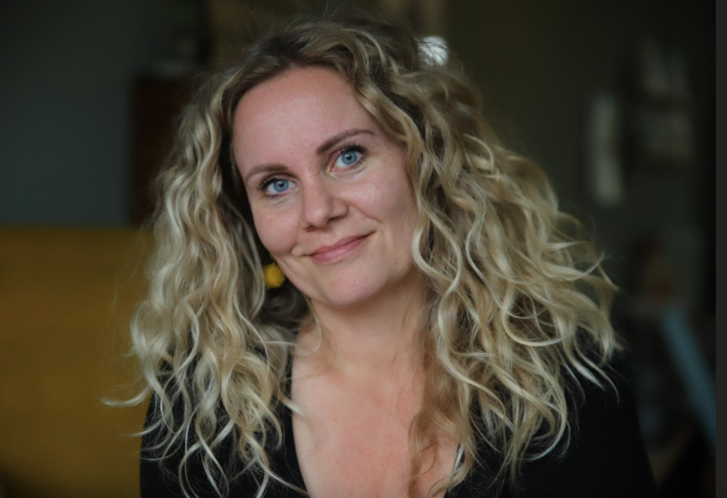 Stephanie: 'Mijn familie bleek fout in de oorlog, en niet zo’n beetje ook'