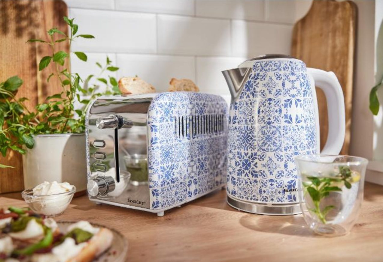 Retro Apparaten lidl op een aanrecht