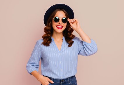 vrouw met Zomerblouse Van Zeeman