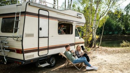 Zo lang mag je caravan of camper voor de deur geparkeerd staan