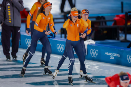 Zo laat schaatsen Marijke Groenewoud en Bente Kerkhoff vandaag