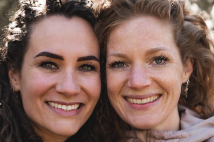 Hartsvriendinnen Esther (36) en Coralinde (37)