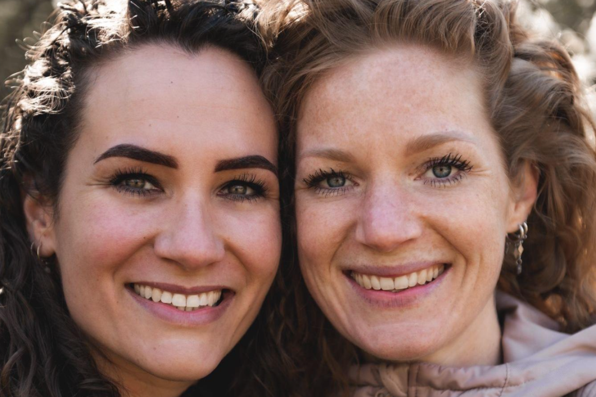 Hartsvriendinnen Esther (36) en Coralinde (37)