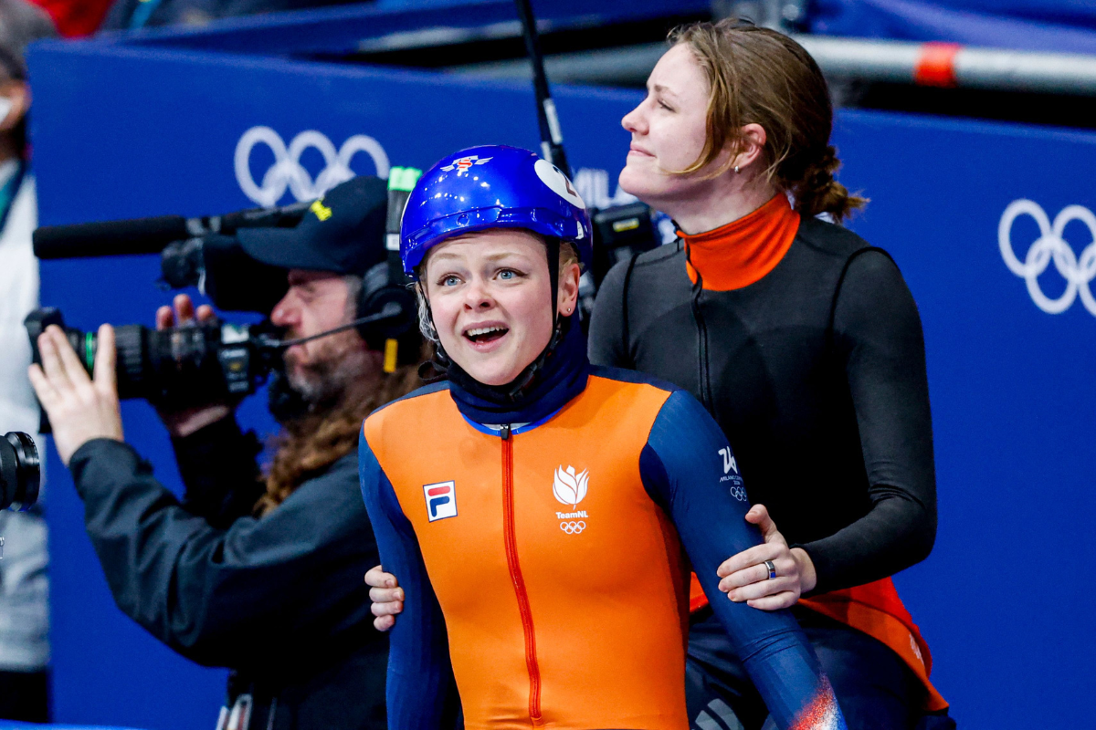 Zo laat schaatsen Xandra en Michelle Velzeboer vandaag