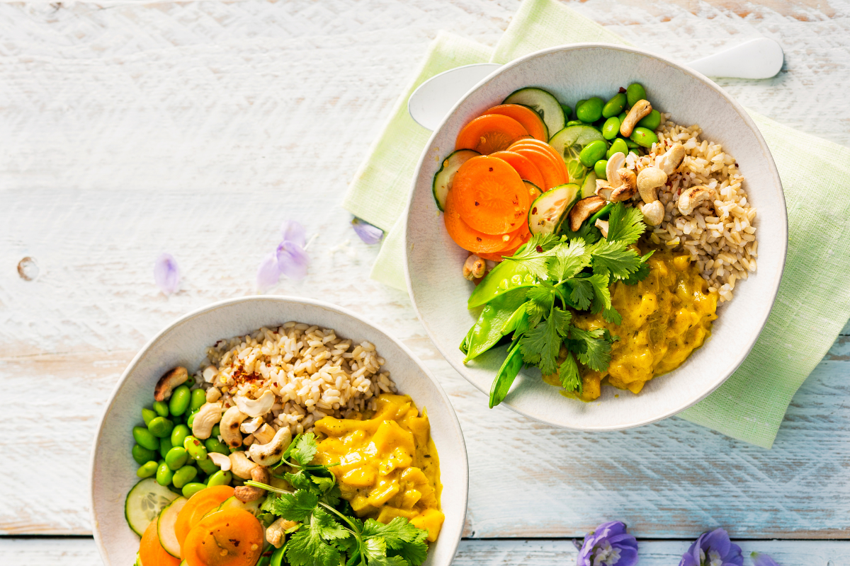 bananenbloesemcurry met knapperige voorjaarsgroenten