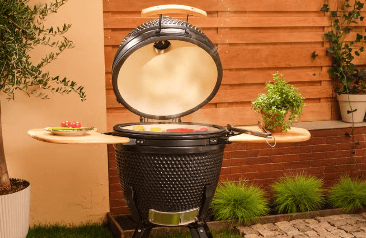 Kamado Bbq Van Action 3