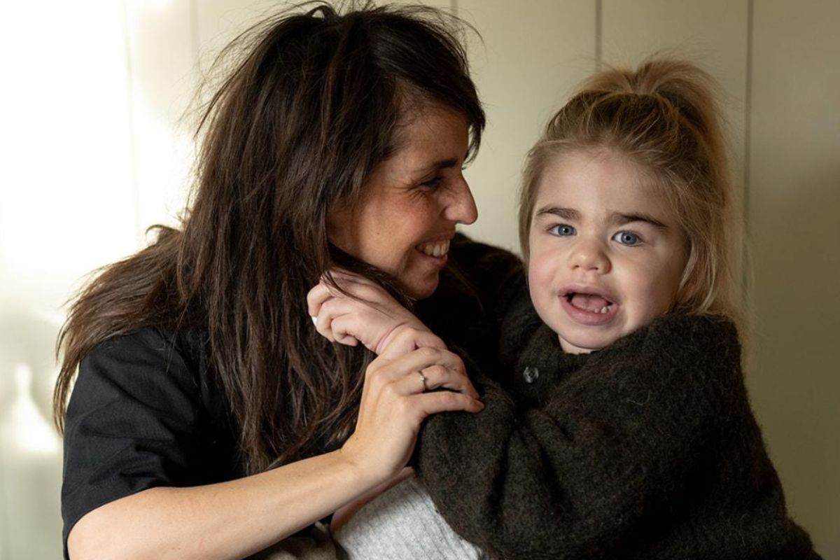 Nadines dochter Muk (5) heeft kinderdementie: 'Op een dag zal ze me niet meer herkennen'