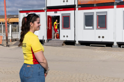 Manon is lifeguard bij de Reddingsbrigade