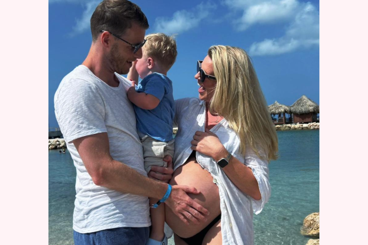 Marieke beviel tijdens haar vakantie op Curaçao: 'Aan het zwembad braken mijn vliezen'