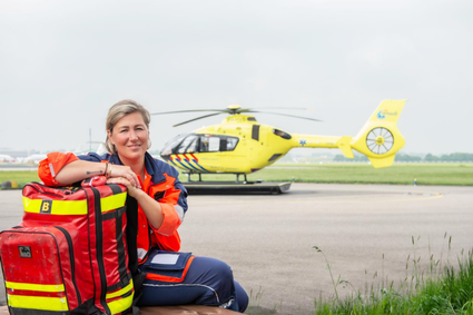 Charlotte werkt op een traumahelikopter: 'In dit werk moet je altijd ready to go zijn'
