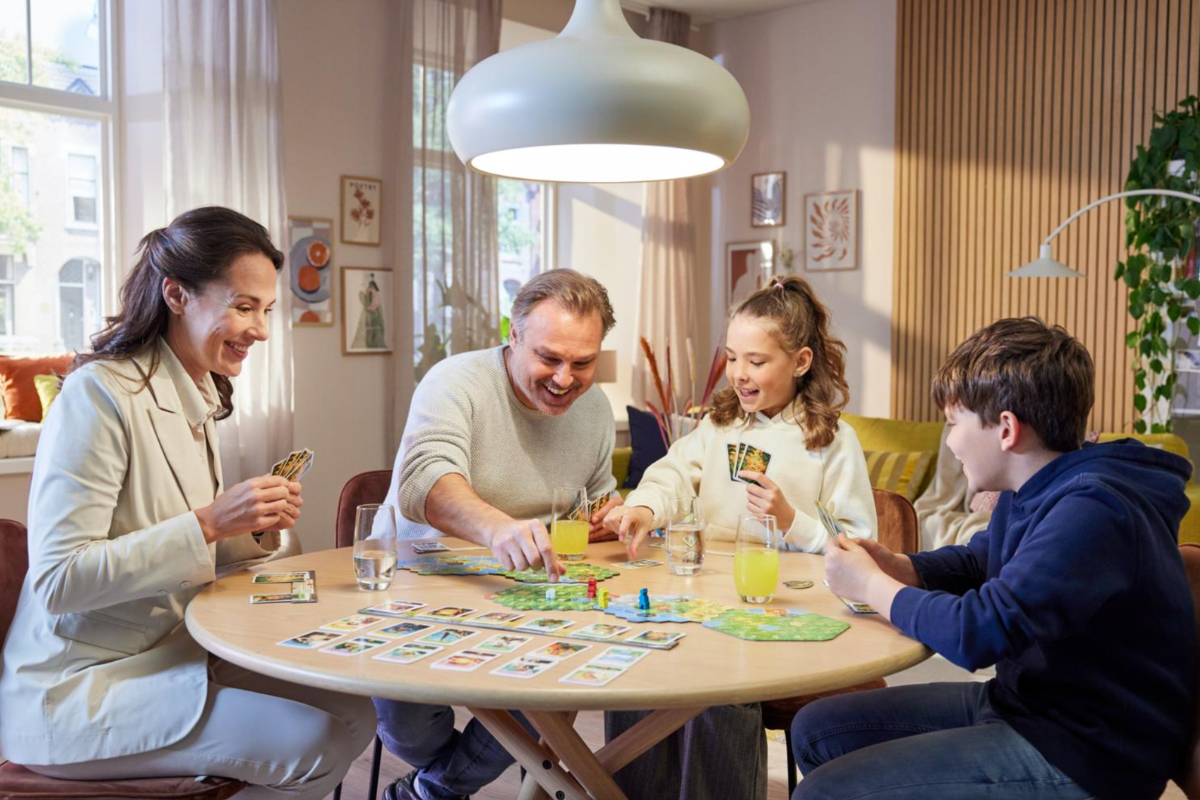Win Toffifee met populaire spellen van 999 Games óf een heerlijk Clipper Matchapakket